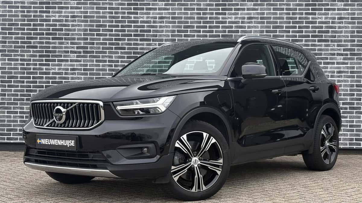 Volvo XC40 — foto 1