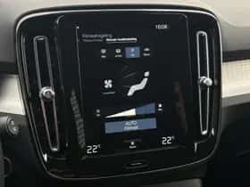 Volvo XC40 thumbnail 23