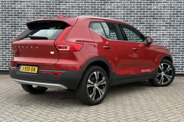Volvo XC40 (2020) thumbnail 3