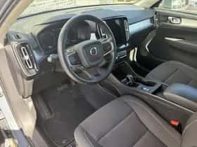 Volvo XC40 (2021) thumbnail 2