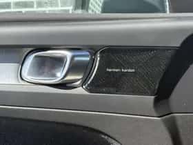 Volvo XC40 (2021) thumbnail 17
