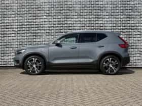 Volvo XC40 (2021) thumbnail 3