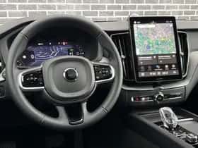 Volvo XC60 thumbnail 2