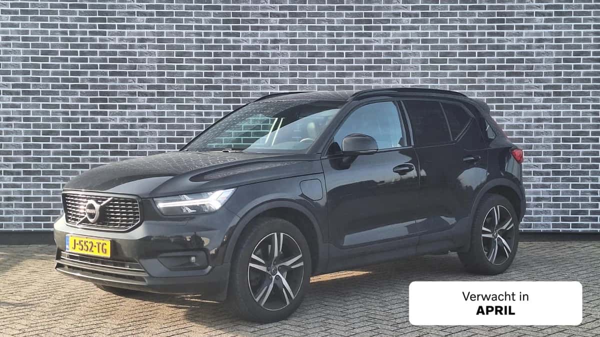Volvo XC40 — foto 1
