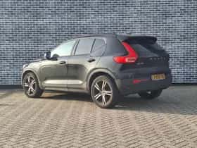 Volvo XC40 thumbnail 6