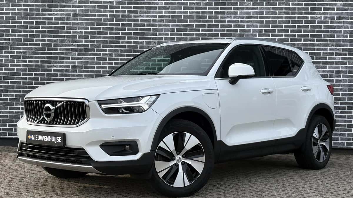 Volvo XC40 — foto 1