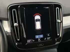 Volvo XC40 thumbnail 25