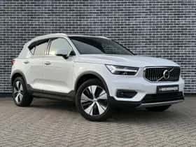 Volvo XC40 thumbnail 4