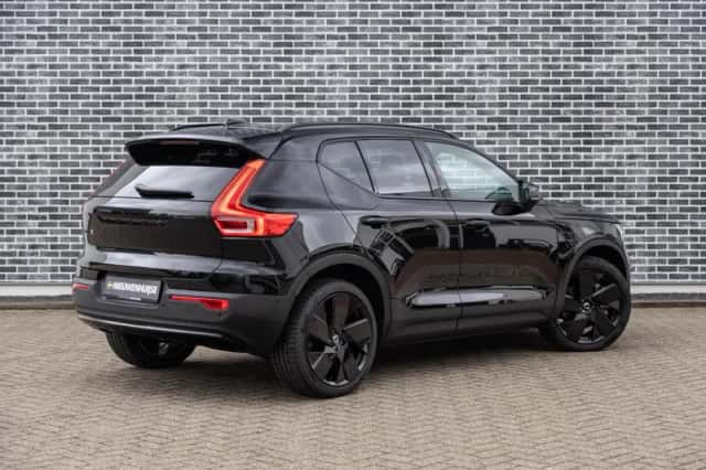 Volvo EX40 (2026) thumbnail 3