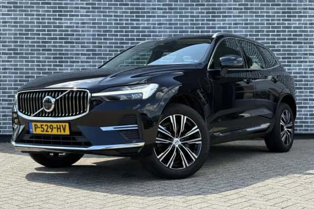 Volvo XC60 (2022) thumbnail 5