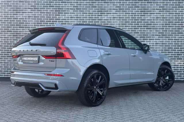 Volvo XC60 (2025) thumbnail 3