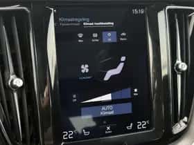 Volvo XC60 thumbnail 25