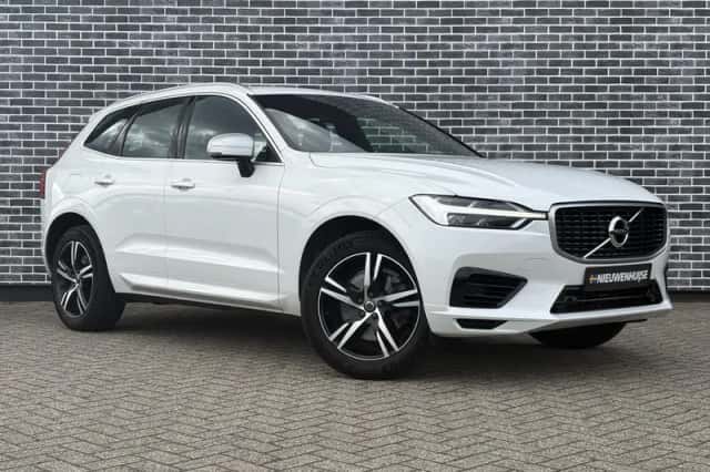 Volvo XC60 (2019) thumbnail 4