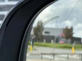 Volvo EX40 (2025) thumbnail 18