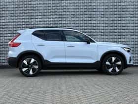 Volvo EX40 (2025) thumbnail 5