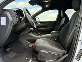 Volvo EX40 (2025) thumbnail 9