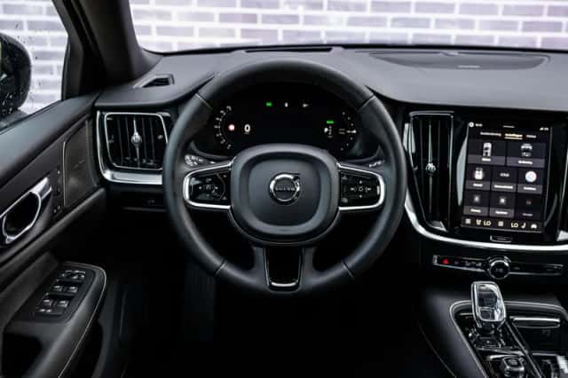 Volvo V60 (2026) thumbnail 2