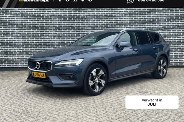 Volvo V60 (2021) thumbnail 1