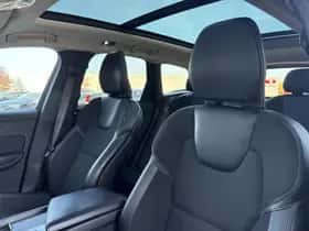 Volvo XC60 thumbnail 11