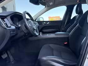 Volvo XC60 thumbnail 9