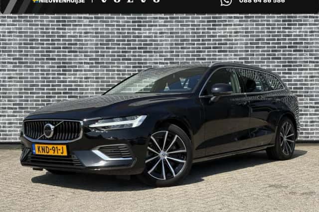 Volvo V60 (2023) thumbnail 1