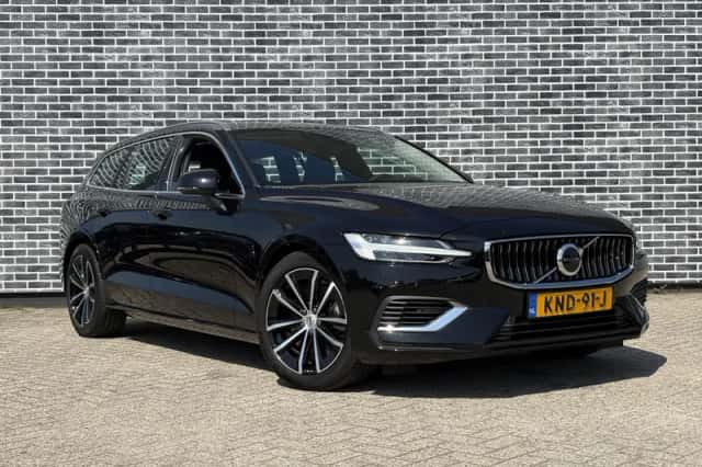 Volvo V60 (2023) thumbnail 4
