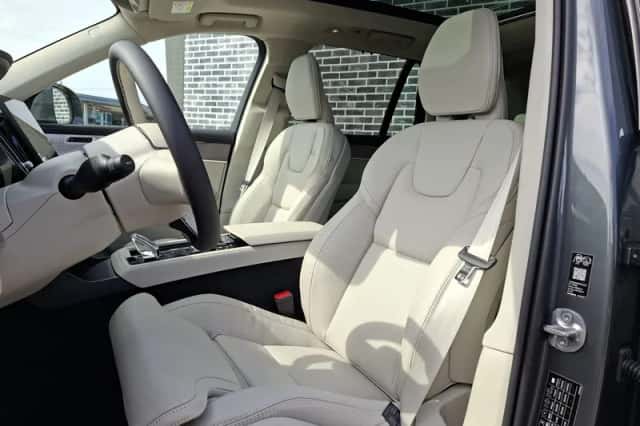 Volvo XC90 (2026) thumbnail 2