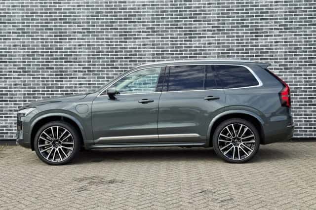Volvo XC90 (2026) thumbnail 3