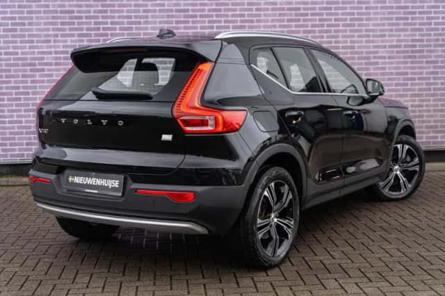 Volvo XC40 (2020) thumbnail 2