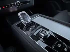 Volvo XC90 thumbnail 17