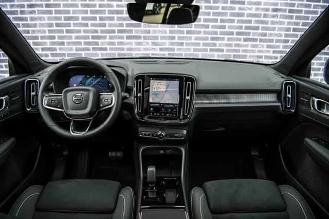 Volvo EX40 (2026) thumbnail 2