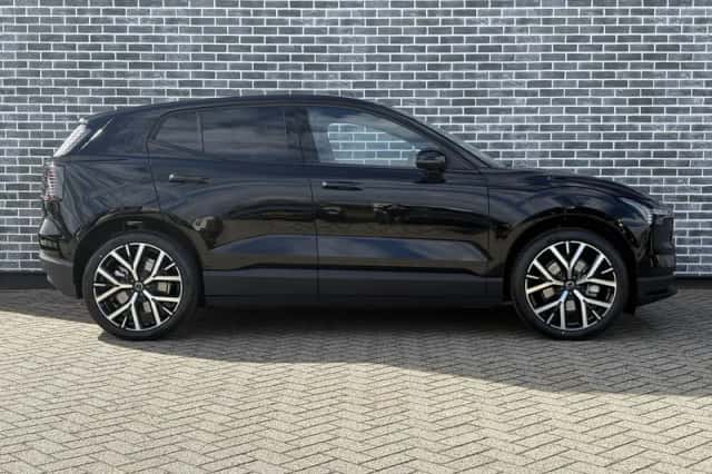 Volvo EX30 (2026) thumbnail 6