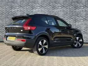 Volvo XC40 thumbnail 3