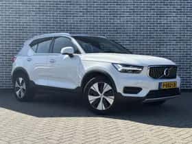 Volvo XC40 thumbnail 4
