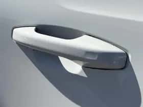 Volvo XC40 thumbnail 10