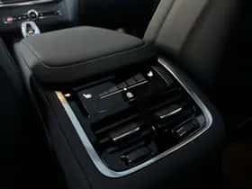 Volvo XC90 thumbnail 22
