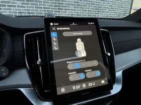 Volvo XC90 thumbnail 24
