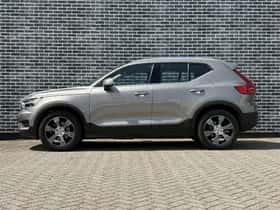 Volvo XC40 (2020) thumbnail 3