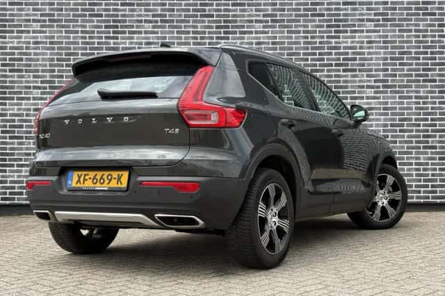 Volvo XC40 (2018) thumbnail 6