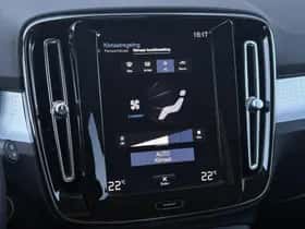 Volvo XC40 thumbnail 21