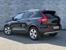 Volvo XC40 thumbnail 5