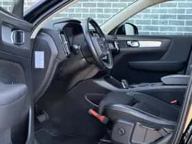 Volvo XC40 thumbnail 9