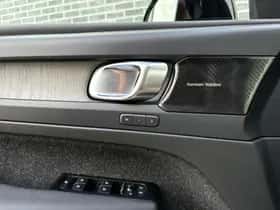 Volvo XC40 thumbnail 16