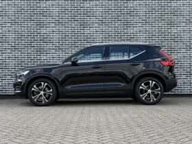 Volvo XC40 thumbnail 3