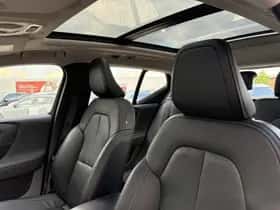 Volvo XC40 thumbnail 8
