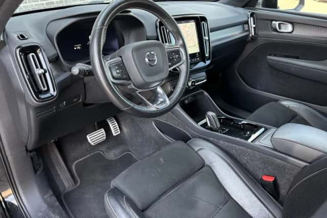 Volvo XC40 (2021) thumbnail 5