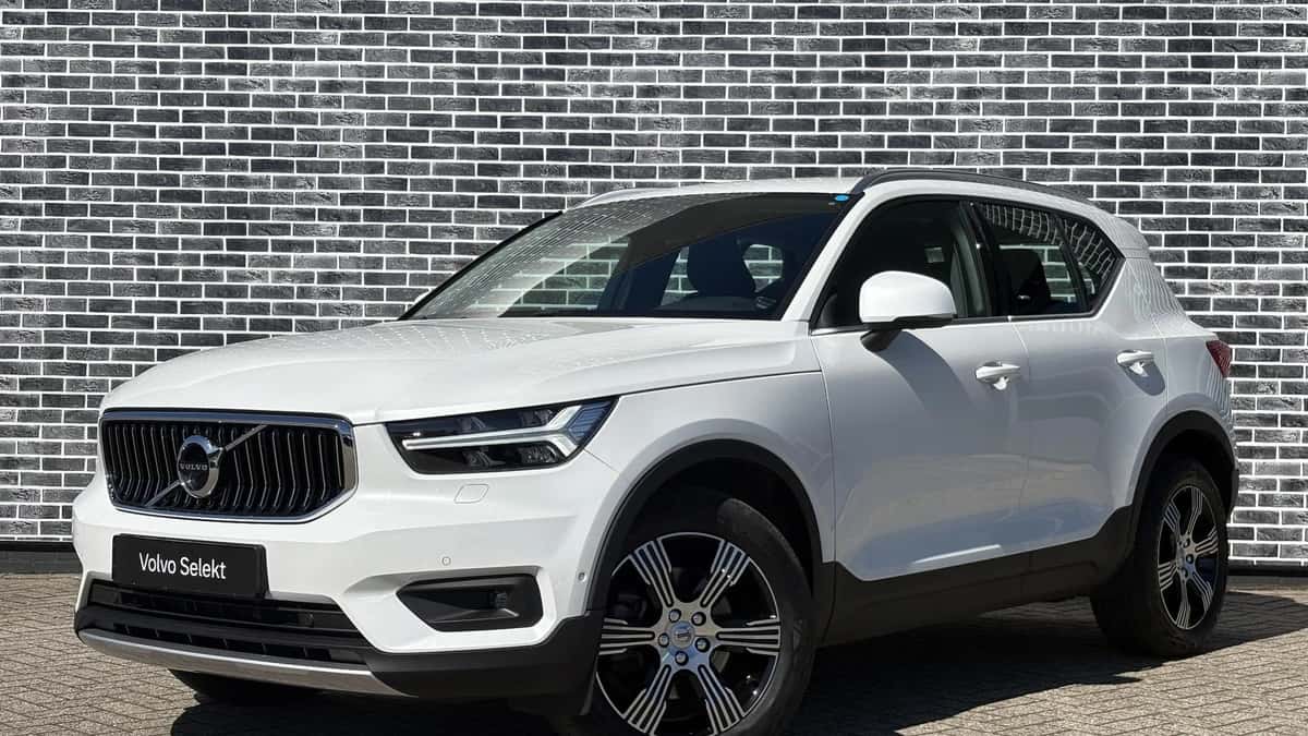 Volvo XC40 — foto 1