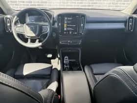 Volvo XC40 thumbnail 17
