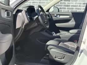Volvo XC40 thumbnail 10