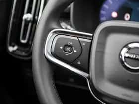 Volvo EX40 thumbnail 21